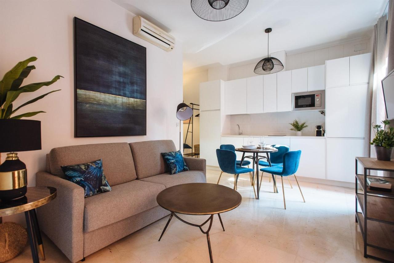 Chiqui And Vicente Suite Apartments Севилья Номер фото